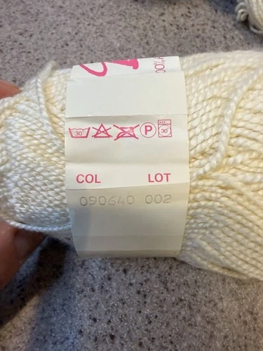 Large Lot Vintage Dana Cream Acrylic Yarn Made in England 16 Skeins (800g Total) image 4