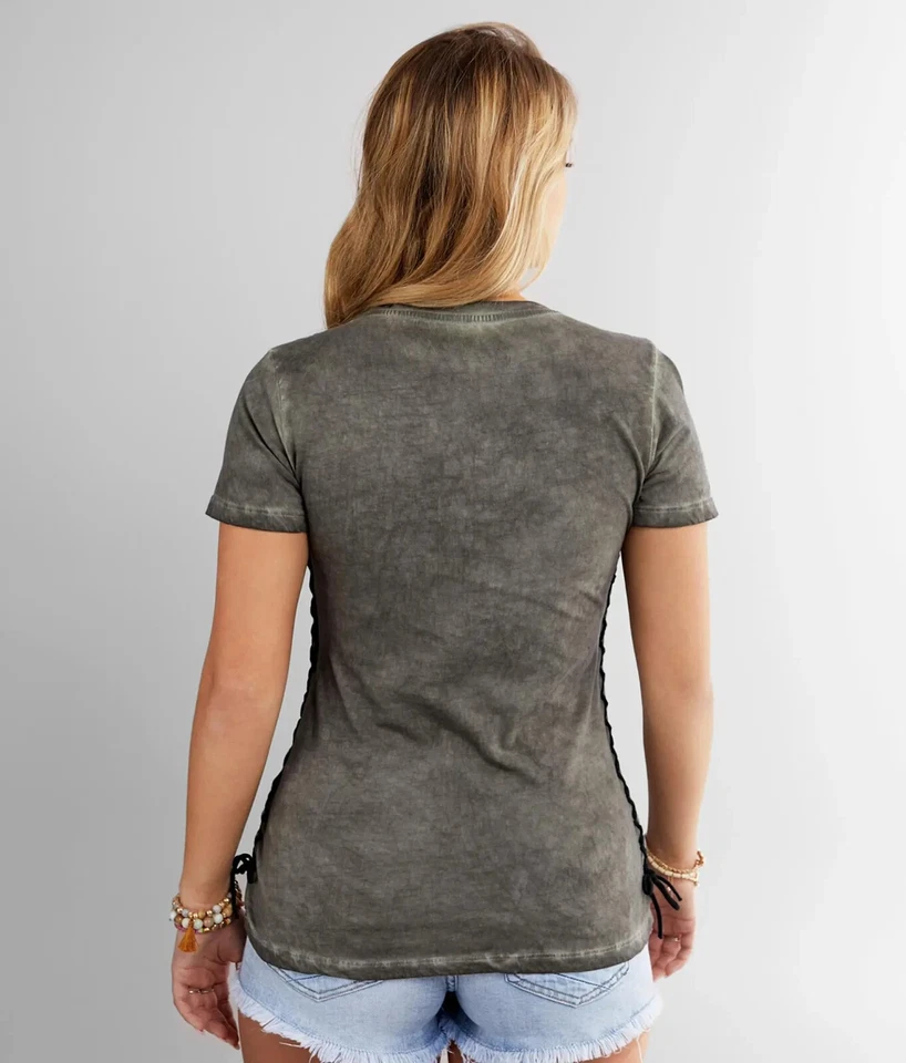 Camiseta Feminina Affliction Rosselini Olive Oil Stain Wash Extra Grande - Imagem 2 de 3