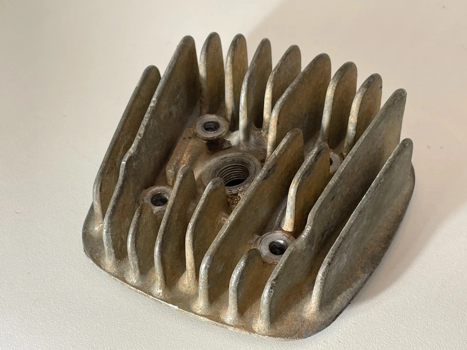 Rueda delantera Honda MR50 1974 75 Elsinore HM131 MR 50 Foto 2 de 4