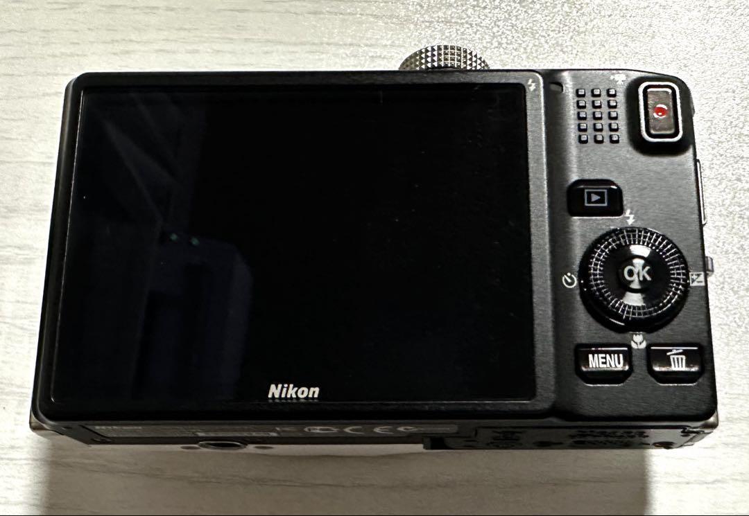 Nikon COOLPIX S8200 16.1MP Digital Camera - Black (S8200 Nikon COOLPIX S8200 16.1MP Digital Camera - Black (S8200