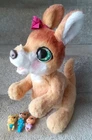 Furreal Mama Josie El Canguro