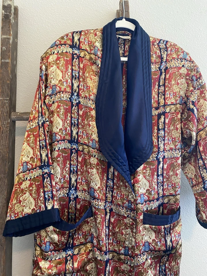 De colección Victoria's Secret Para Hombres Satén Largo Asiático Elefante Leones Patrón Talla Pequeña Foto 3 de 4