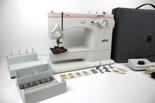 Elektrische ELNA SP Special Nähmaschine mit viel Zubehör gewartet