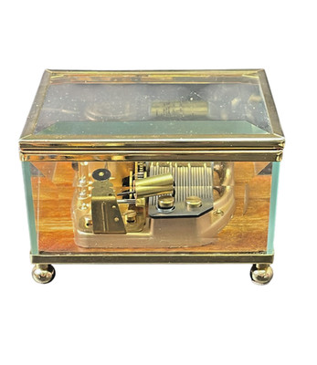 Spieluhr Musikbox 6 x 9 cm Gueissaz-Jaccard Schweiz