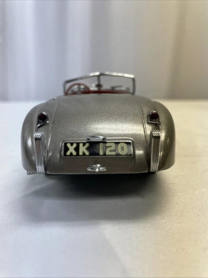 Jaguar XK120 1949 Danbury como nuevo escala 1/24 - sin caja/suelto ver fotos Foto 4 de 4