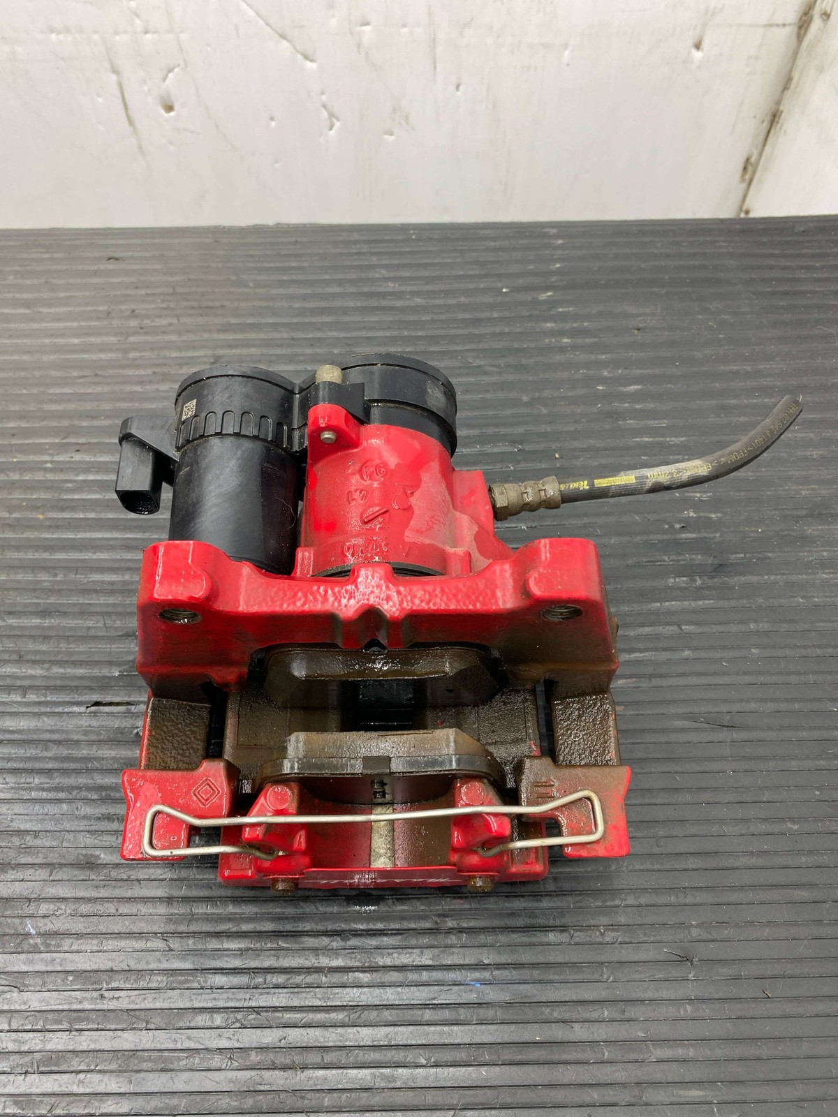 2017-2024 MASERATI LEVANTE M161 3.0L AWD REAR RIGHT BRAKE CALIPER ASSY | RED 62K