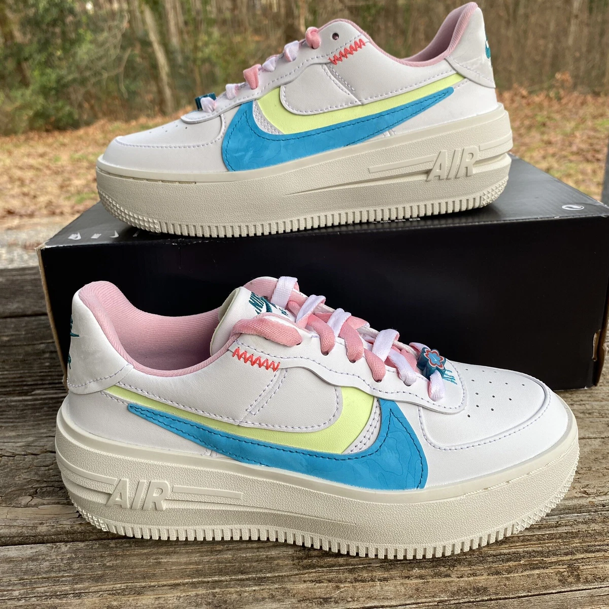 Pastel rainbow nikes sale