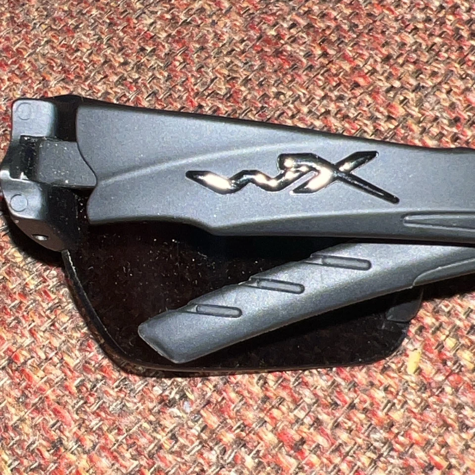 Wiley X 太阳镜 WX EN166s 黑色太阳镜很好! — 第 4/4 张图片