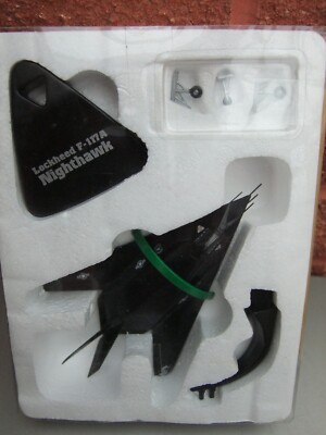 Lockheed F-117A Nighthawk USAF 49th FW - Atlas Editions Maßstab 1:144 OVP