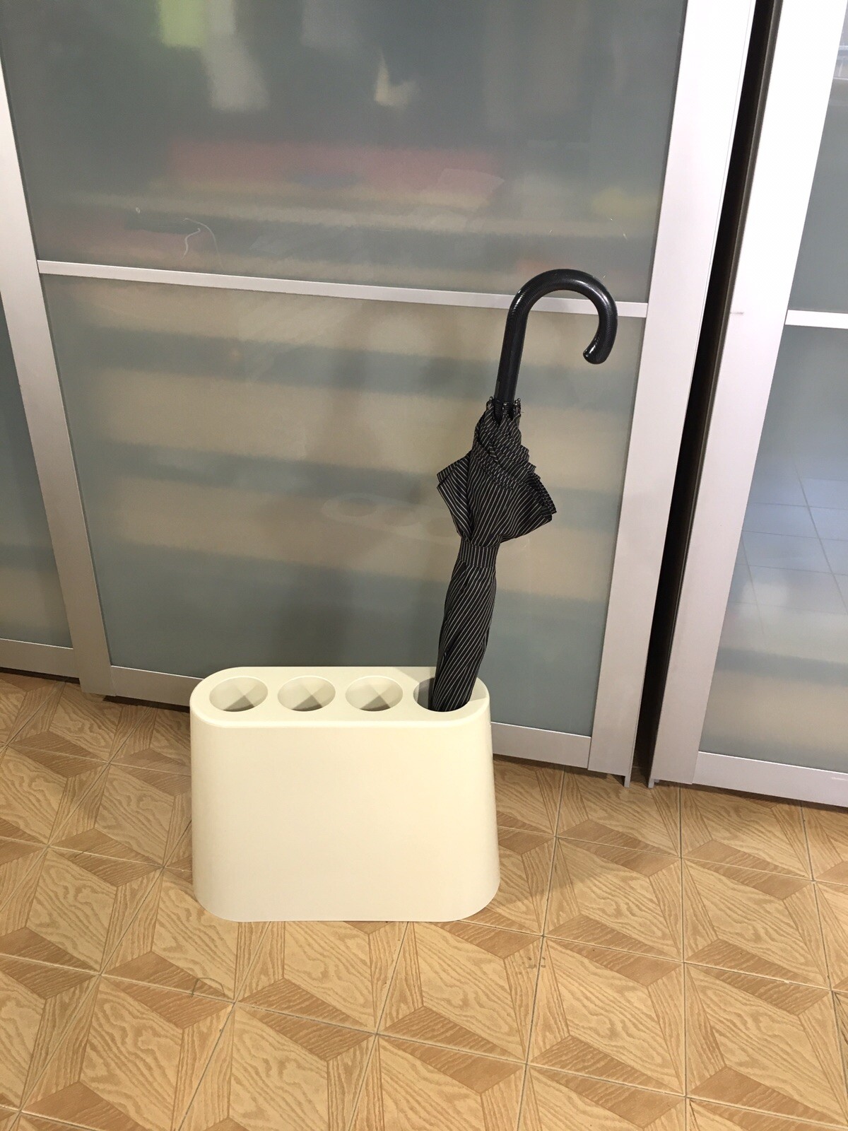 Foto 1 di 9