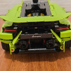 LEGO Technic 42161 Lamborghini Hurac&aacute;n Tecnica 100% Complete with Box and Manual