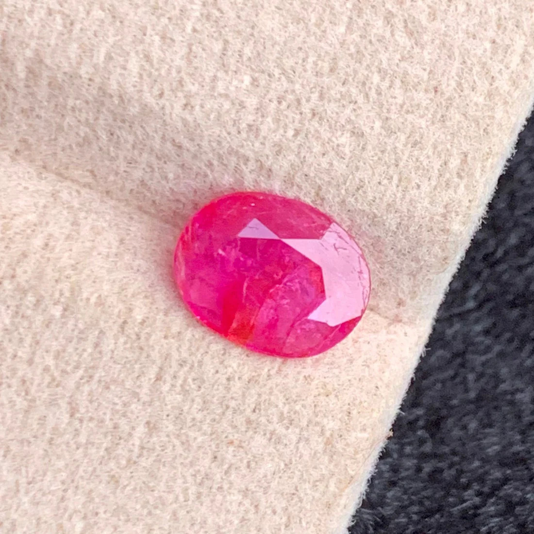 1.31 Carats Certified Purplish Red Ruby Oval Shape Natural Loose Gemstone