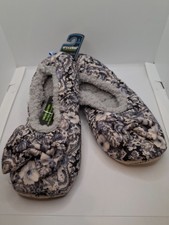 Womens Snoozie Booties Slipper Wrap it in Blue  Size small 5/6
