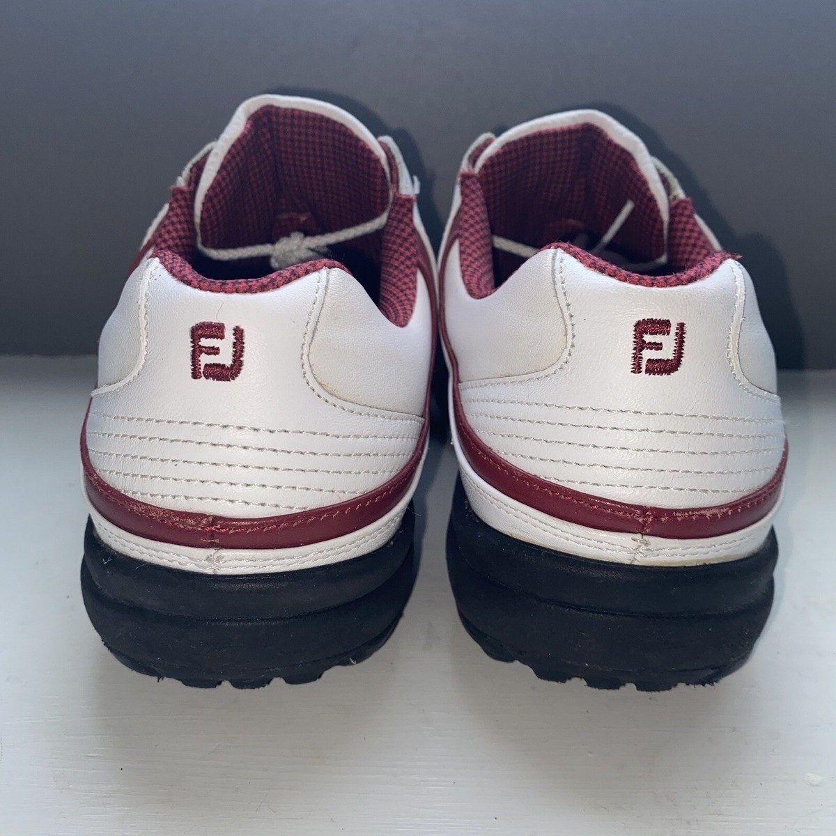 Footjoy Golf Shoes Cleats 9M White Red Style 98322 Lace Up  display picture 1