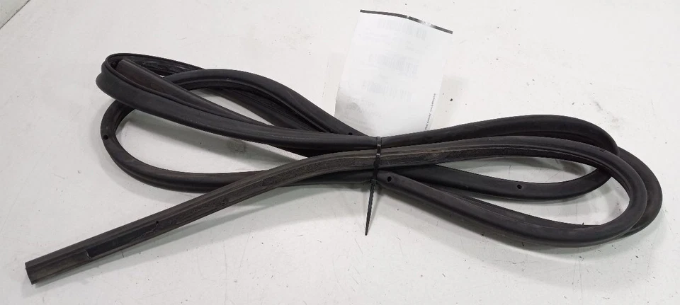 Sello de goma trasero izquierdo Volkswagen Rabbit 2006 2007 2008 2009 Foto 2 de 4