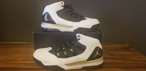 jordan max aura white and gold