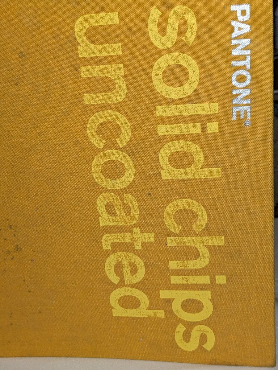Pantone Solid Chips Uncoated Cloth Covered Yellow Binder Pantone Solid Chips Uncoated Cloth Covered Yellow Binder