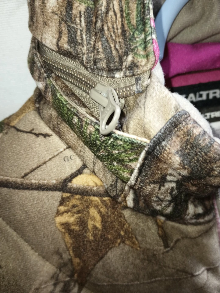 Realtree Girls Sz Sm 34 '36 Comouflauge With Detachable Hood Hunting Coat... - Image 3 of 4
