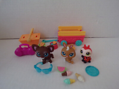 Littlest Pet Shop~#219~Dog~#220~Bunny~#221~Ladybug~Picnic Time Pets~Accessories