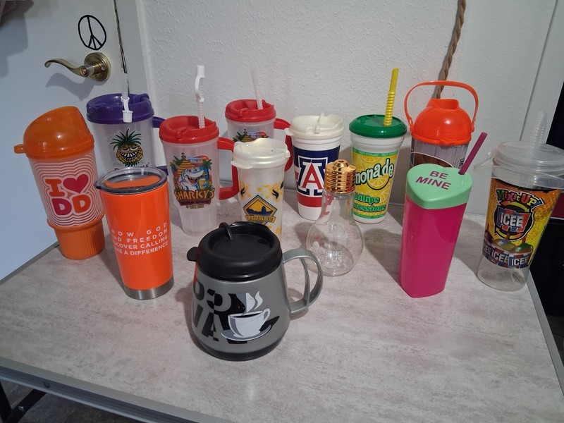 Dunkin Sharkys Pineapple Willy Labadee Icee Lemonade Knicks Java Mix Cup Lot 13