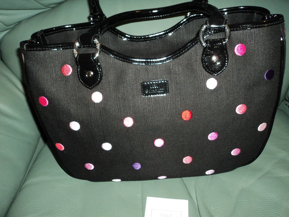 BOLSO DE MANO LULU GUINNESS PEQUEÑO PLISADO - NEGRO CON MANCHAS BORDADAS Foto 4 de 4