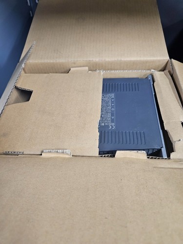 MITSUBISHI - MR-J4-200B4-KS020 - AC SERVO AMPLIFIER - Picture 2 of 4
