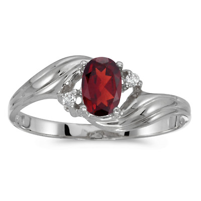 Ring 14 Karat Weißgold ovaler Granat und Diamant