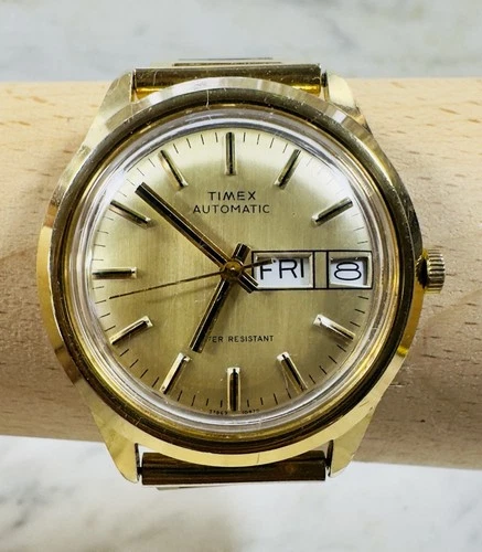 Vintage Timex Automatic Day Date Gold Tone Men's Watch