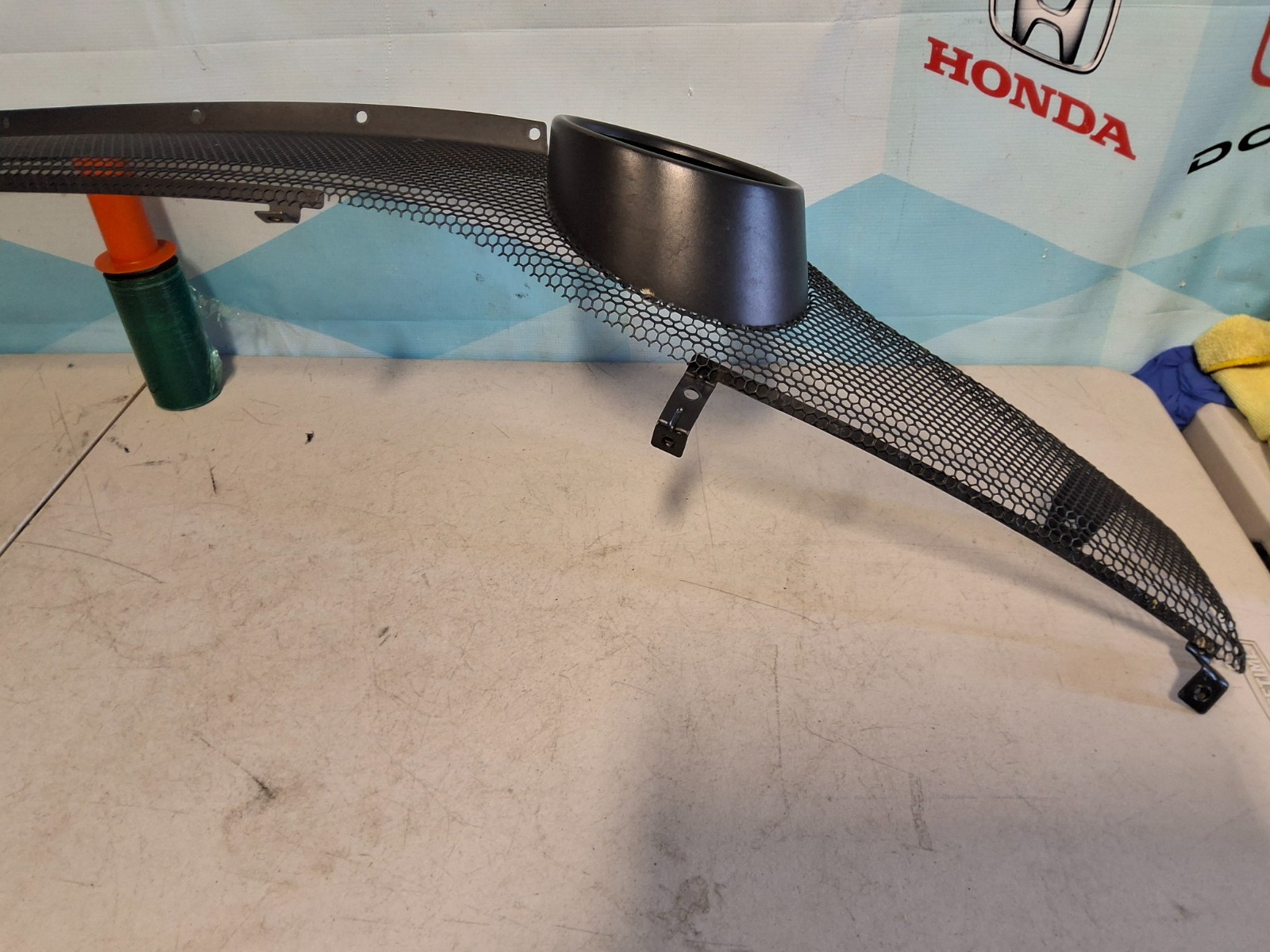 2020 MCLAREN GT REAR BUMPER EXHAUST VENT OEM 2021 2022 2023