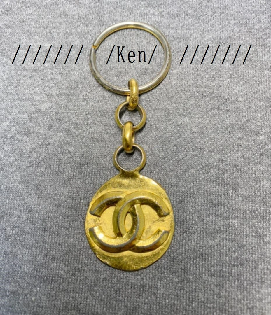 CHANEL Key ring chain holder Bag charm AUTH Coco Gold CC Medal Coin 96  Plate F/S