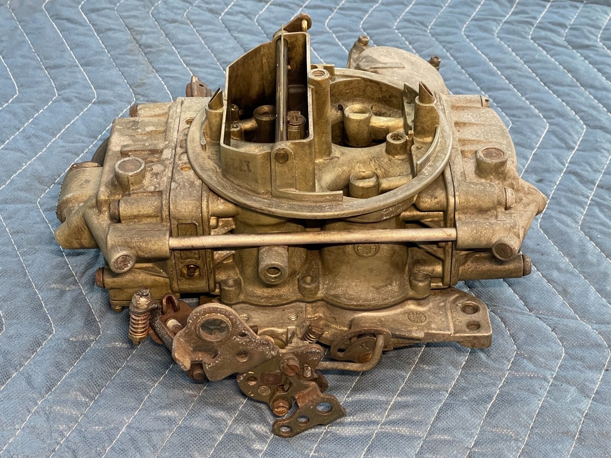 Holley Performance Model 4175 LIST 8679 650 CFM Spread Bore