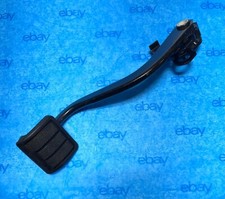 21133967 / 82742544 Genuine Volvo Clutch Pedal OEM - New