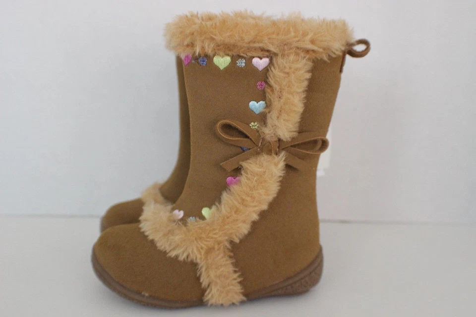 Snow Angel NIÑO PEQUEÑO Niña Caramelo Gamuza Vestido BOTAS~Talla 5~Piel sintética~Corazones~Arcos~ Foto 4 de 4