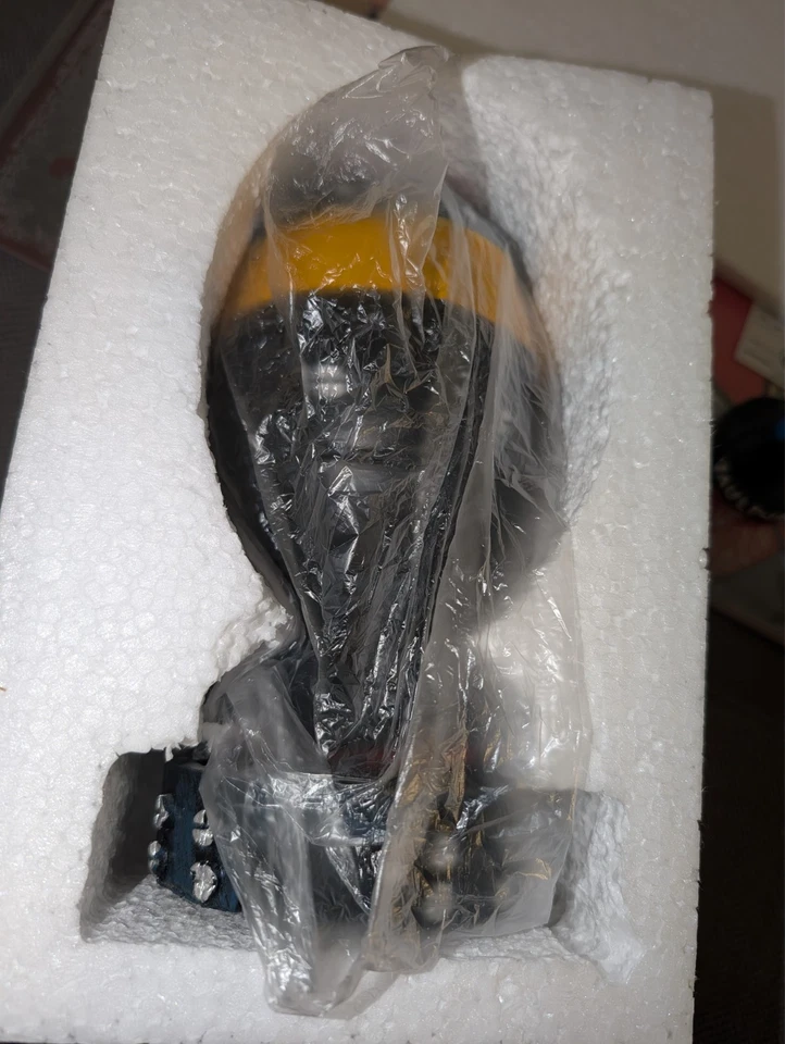 Fallout Konvolut: Merch Bombe, Vault Boy, 2 Blechschilder Nuka Cola - Bild 3 von 3