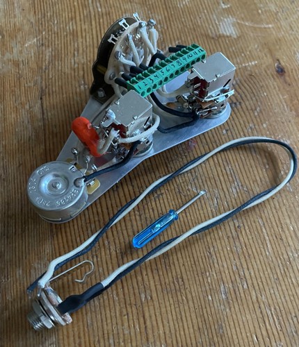 Solderless 19 Tone Fender Stratocaster Wiring HSH HSS Blender, Coil Split, Phase