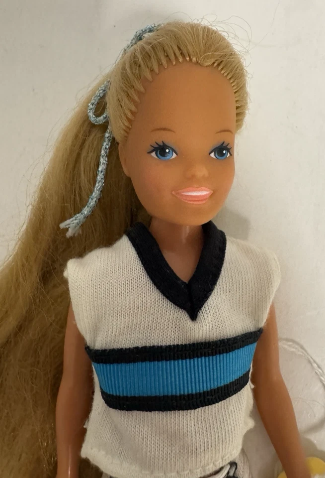 Mattel Tropical Skipper #1021 1986 - Cabello largo rubio - Camisa y pantalones Foto 3 de 4