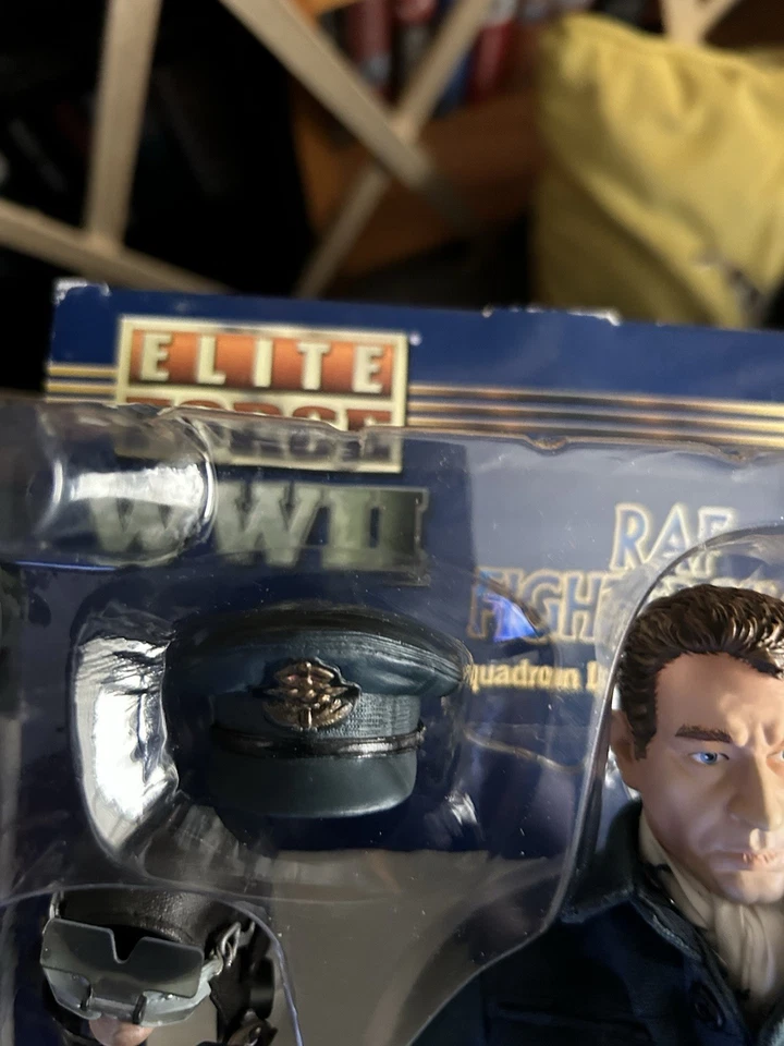 Elite Force 1:6 Scale Battle of Britain pilot Figure - Image 4 of 4