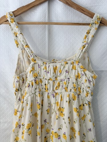 Vestido midi floral amarillo con corpiño ajustado grande - Imagen 9 de 9
