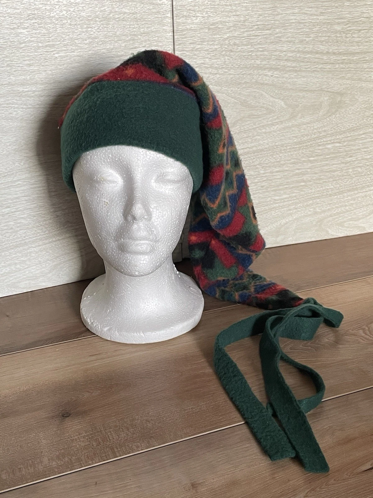 VTG Fleece Long Stocking Cap Hat Geometric Green Red Snowboard Ski Winter READ