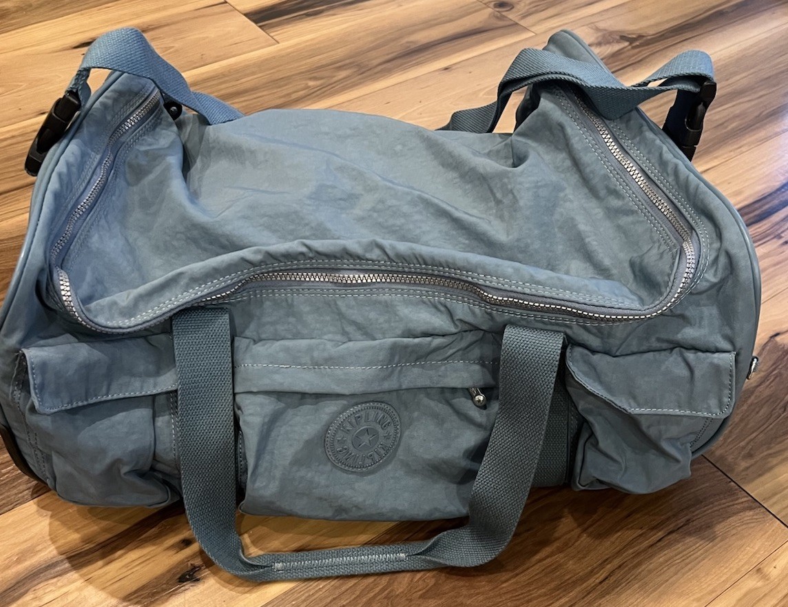 Kipling Teagan Small 2 Wheel Rolling Duffel Carry On 18” Blue Travel Airport
