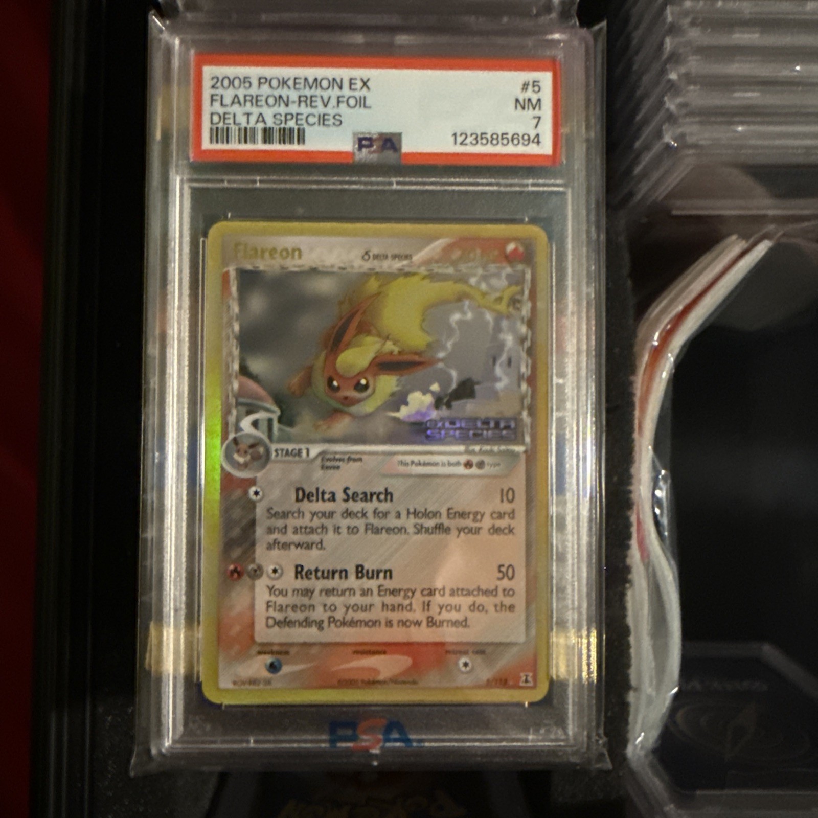 Flareon 2005 EX: Delta Species #005/113 Reverse Holo Price Guide