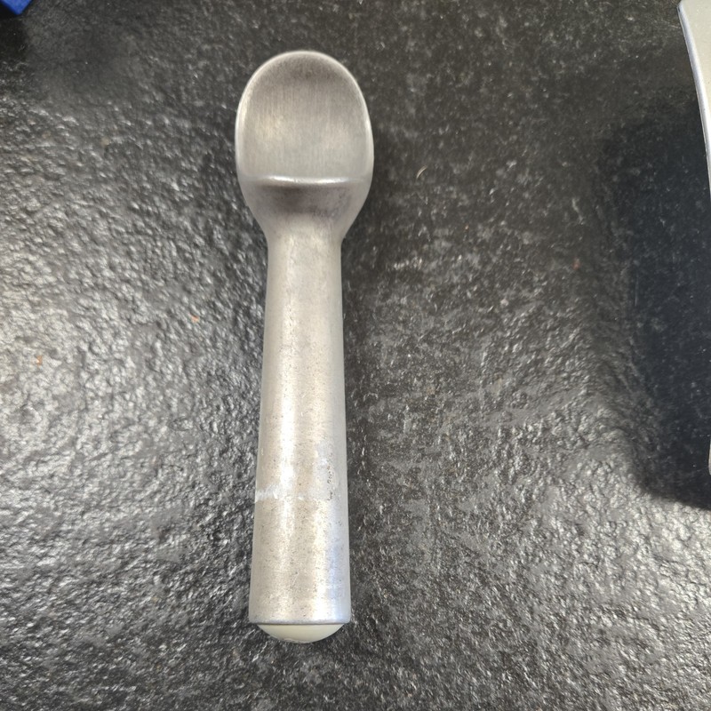 Vintage Retired THE PAMPERED CHEF Ice Cream Scoop Dipper Liquid Filled Handle