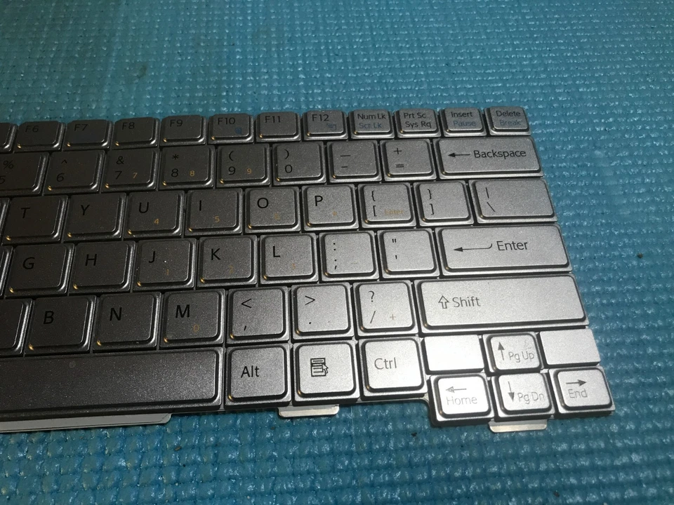 SONY VAIO PCG-4J1L PCG-4K1L LAPTOP Notebook Keyboard Metallic Silver - Image 3 of 4