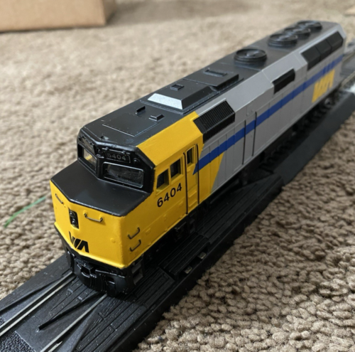 Backmann Spectrum HO EMD F40 PH (VIA) Diesel engine #6404