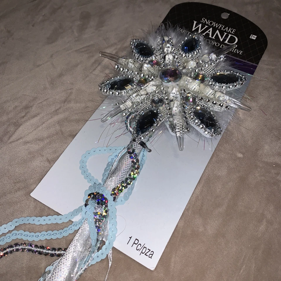 Snowflake Wand Faux Gemstones, White Marabou Trim - Baguette Flocon PLUR Novelty Foto 2 de 3