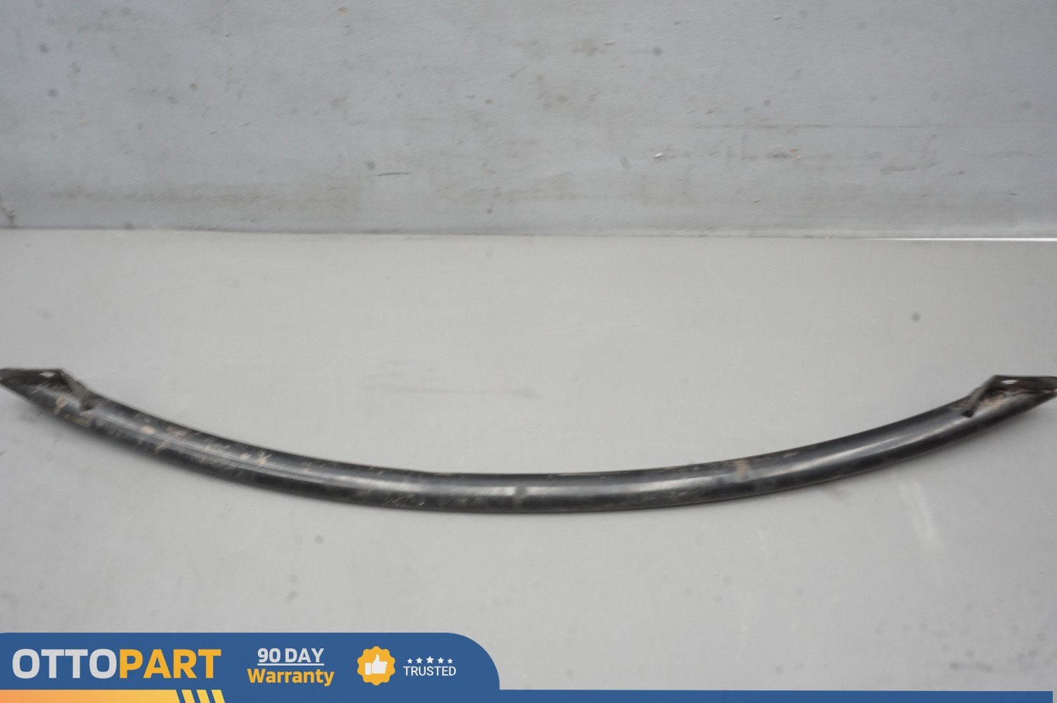 2005-2008 Maserati Quattroporte Front Strut Mount Brace Stabilizer OEM 67999700
