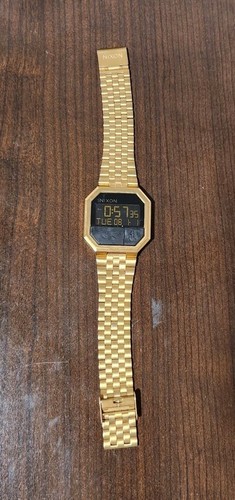 Men's Nixon "The Re-Run" Multifunction Digital Quartz Watch Running READ