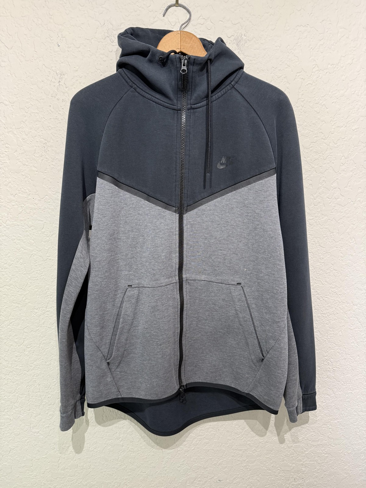 Nike Hoodie Mens Large Gray Full Zip Fleece Colorblock Sweatshirt Logo