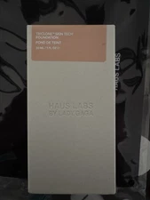 【NEW WITH BOX】HAUS LABS Triclone Skin Tech foundation shade 220 30ml
