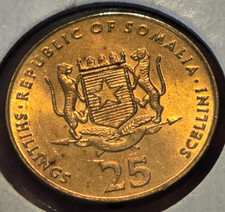 2001 Somalia 25 shillings Coin FIFA Soccer Player kicking Ball - Rare!